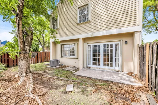 $575,000 | 11455 Southwest 117th Court, Miami, FL 33186