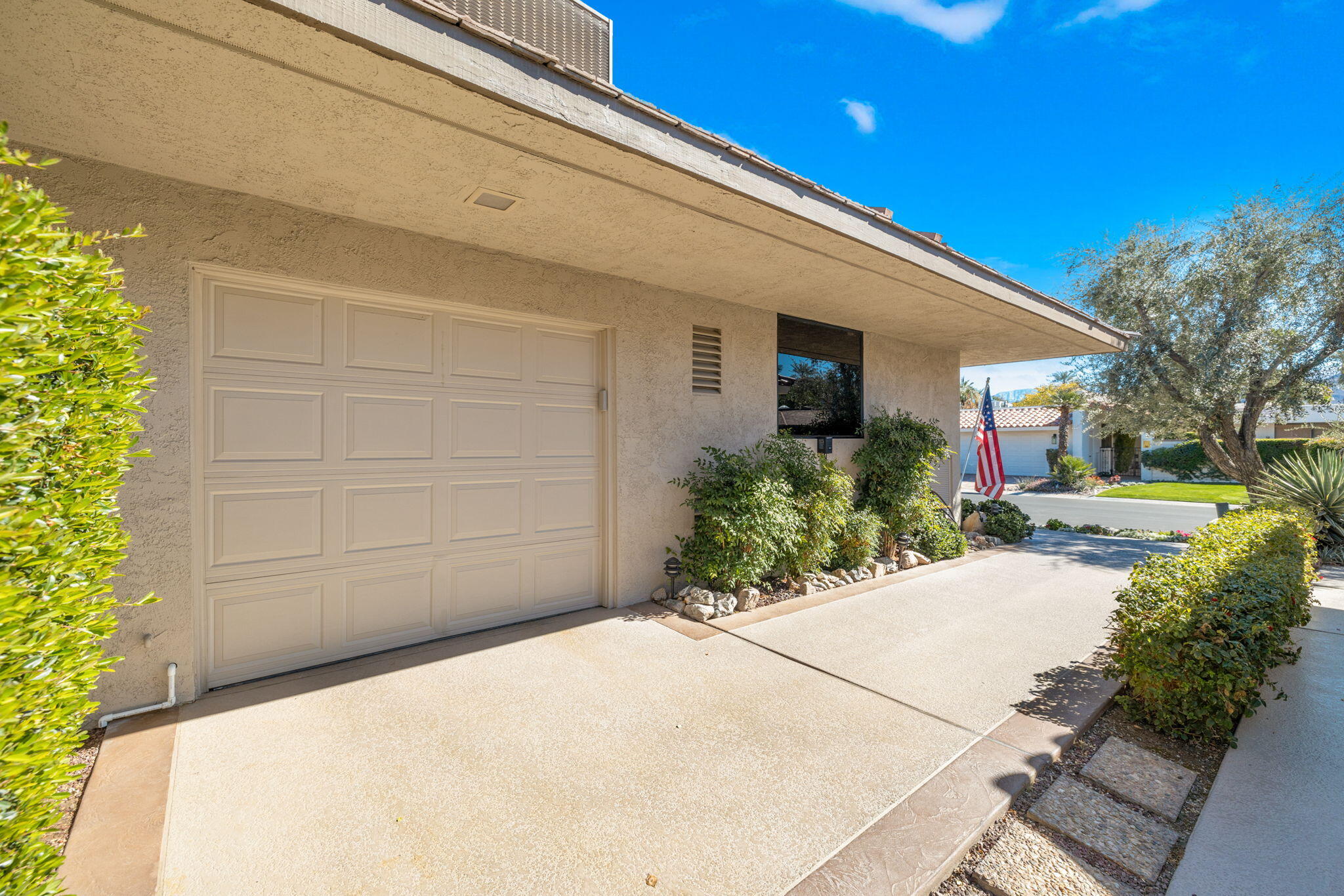 55 Cornell Drive Rancho Mirage, CA 92270 - Photo 7 of 62 45-web-or-mls-2Z7A7650