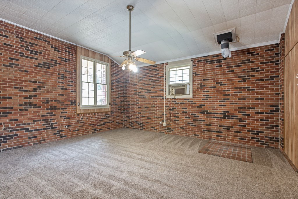 24 Grace Road Phenix City, AL 36870 - Photo 11 of 37