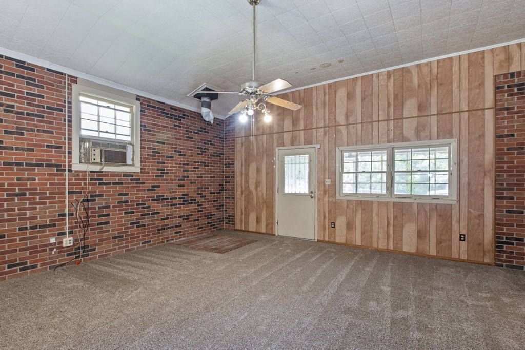 24 Grace Road Phenix City, AL 36870 - Photo 12 of 37