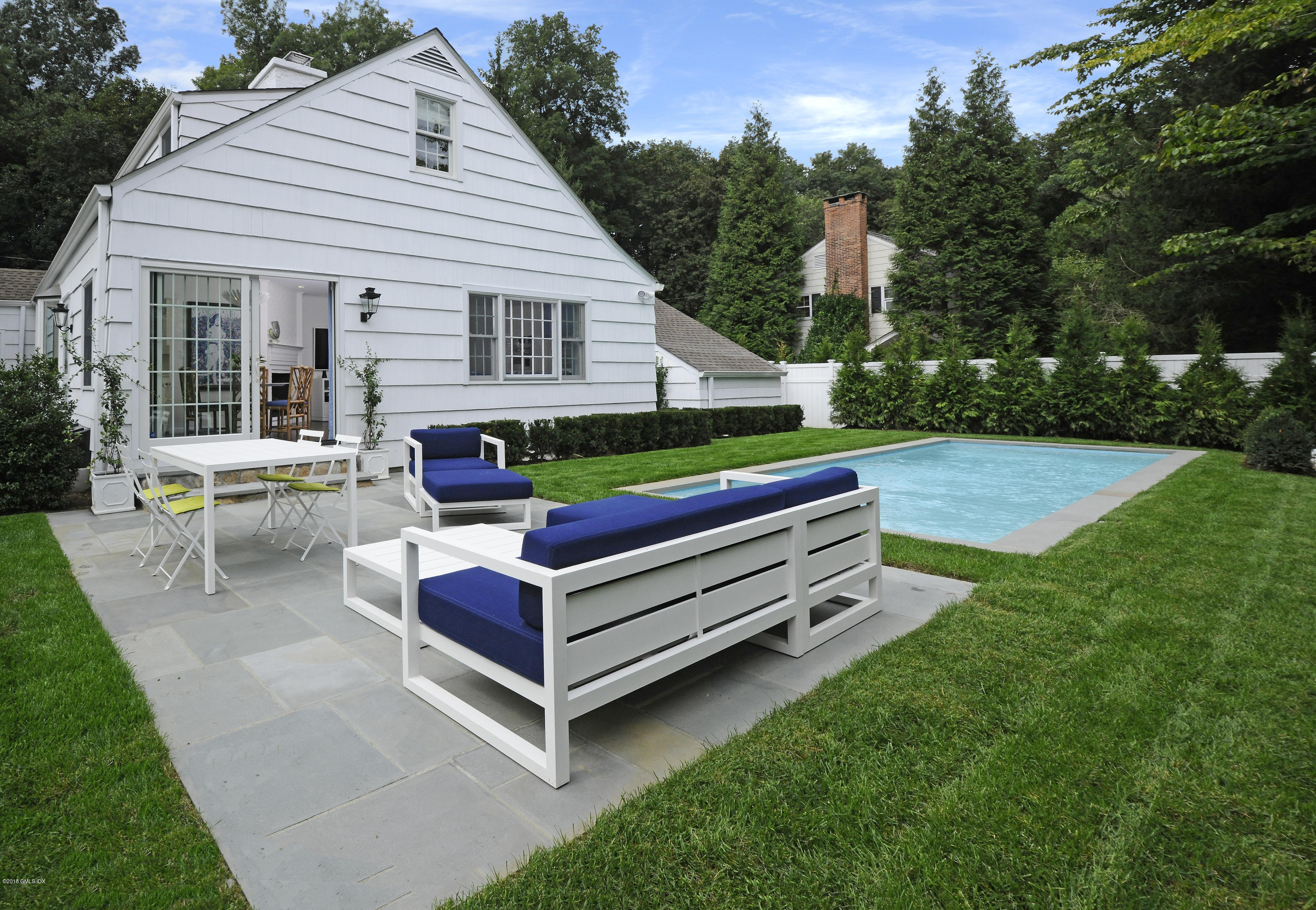 6 Glen Road Greenwich, CT 06830 - Photo 22 of 25 24 Back2