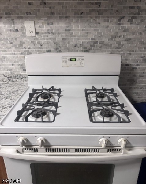 404 North 6th Street, Unit A Newark, NJ 07107 - Photo 19 of 19 a close view of stove top oven
