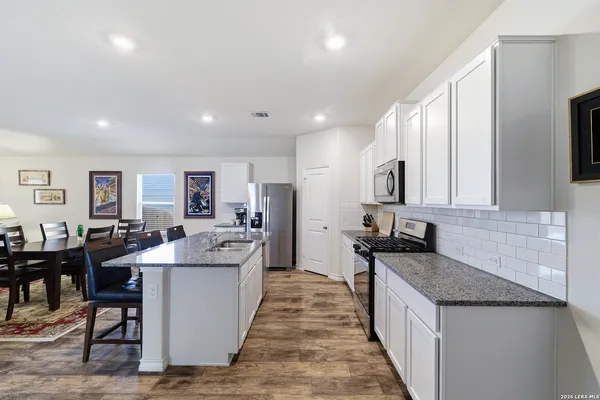 $385,000 | 5103 Gully Way, San Antonio, TX 78266
