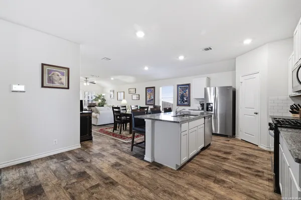 $385,000 | 5103 Gully Way, San Antonio, TX 78266