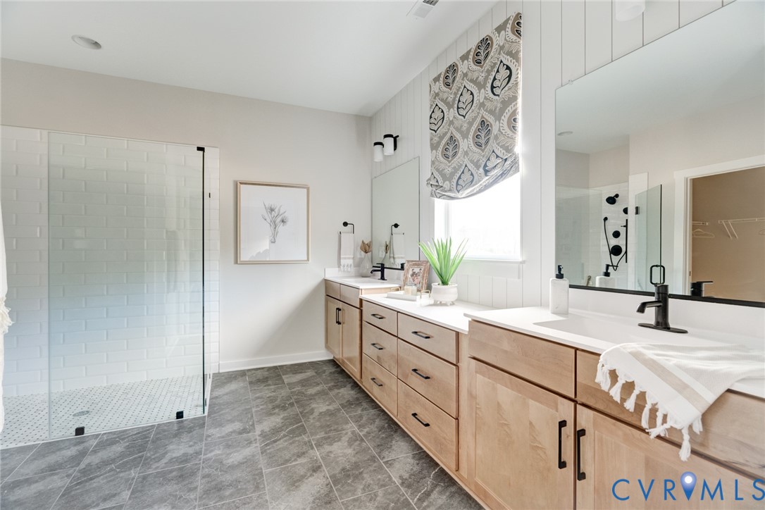 0 Canoe Pointe Loop, Unit 995 Henrico, VA 23238 - Photo 3 of 31 a bathroom with a double vanity sink mirror and