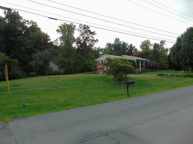 680 Allgood Road Flintstone, GA 30725 - Photo 3 of 9 exterior with side yard