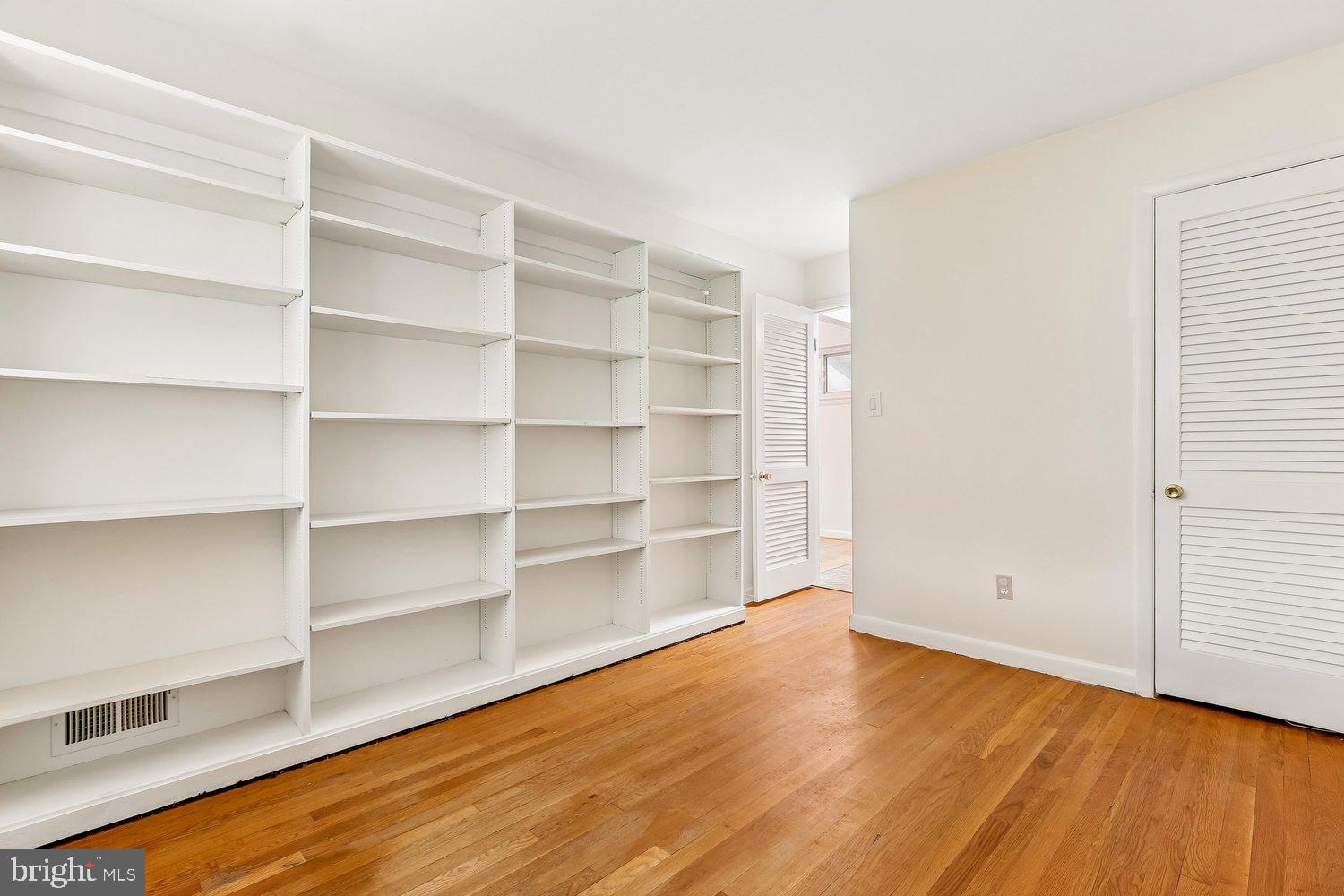 1002 North Belgrade Road Silver Spring, MD 20902 - Photo 29 of 46 Bedroom 4