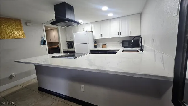 $258,900 | 2941 Country Manor Lane, Unit 27, Las Vegas, NV 89115