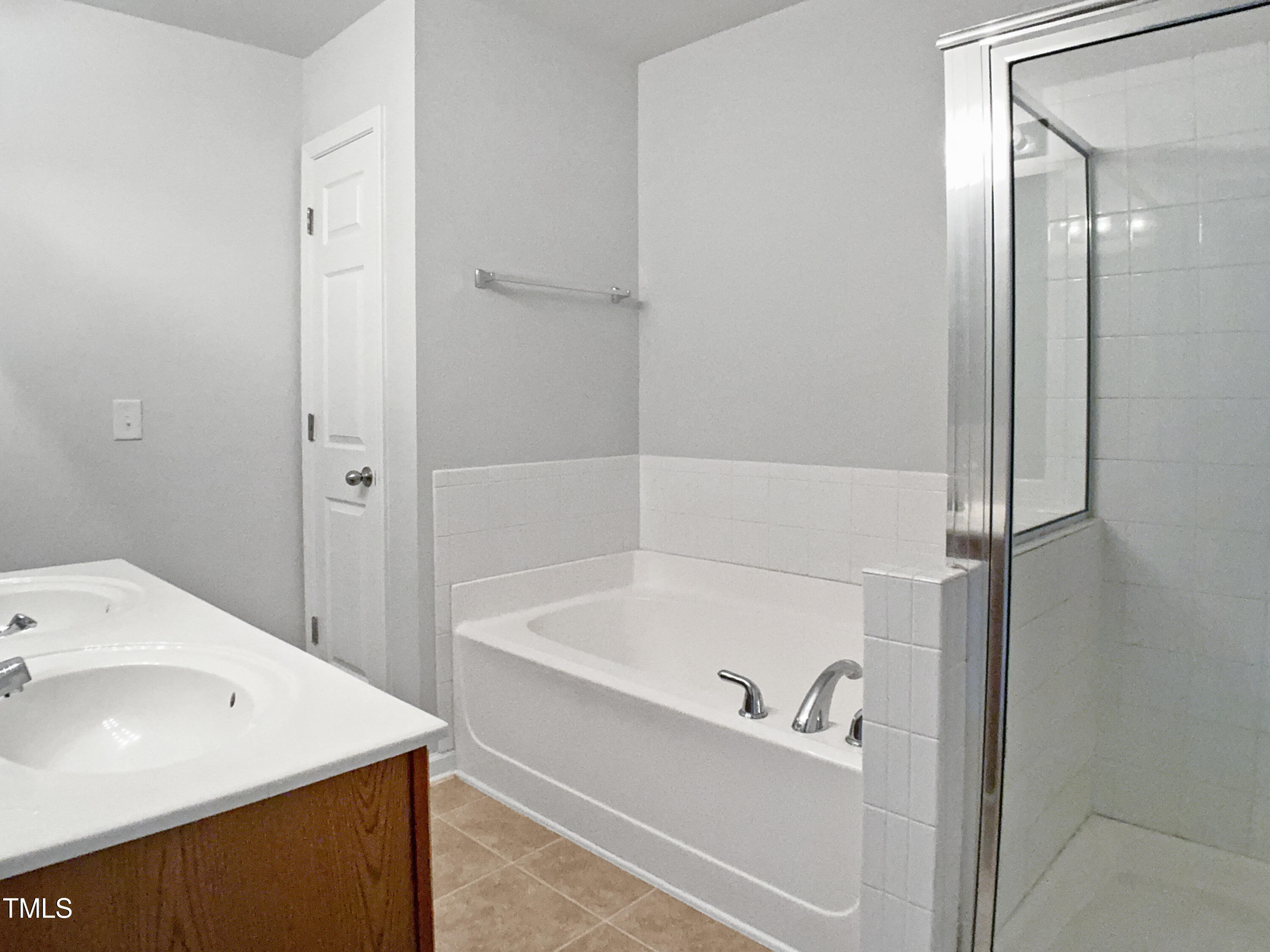 2220 Valley Edge Drive, Unit 103 Raleigh, NC 27614 - Photo 14 of 19 photo_07