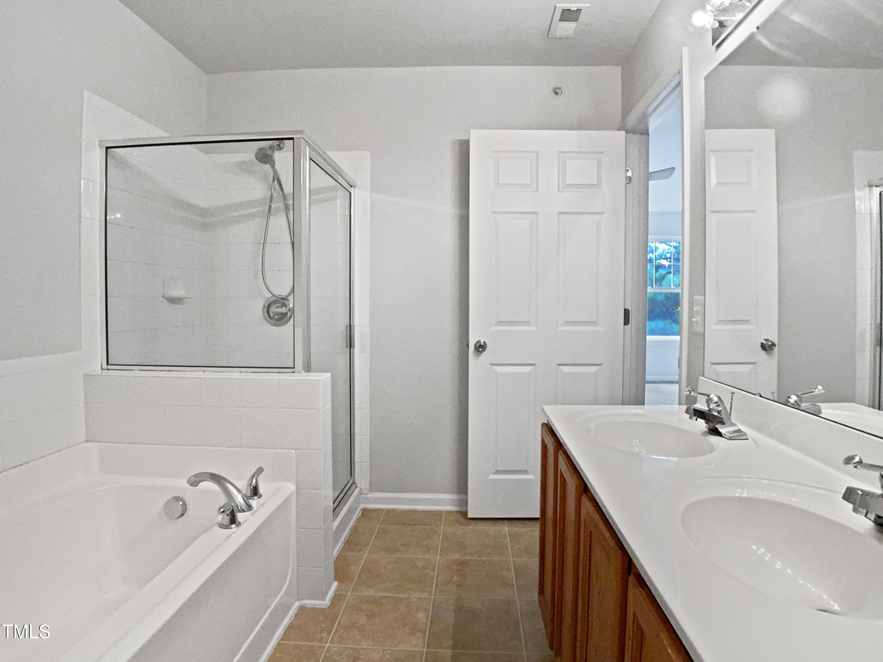 2220 Valley Edge Drive, Unit 103 Raleigh, NC 27614 - Photo 15 of 19 photo_12