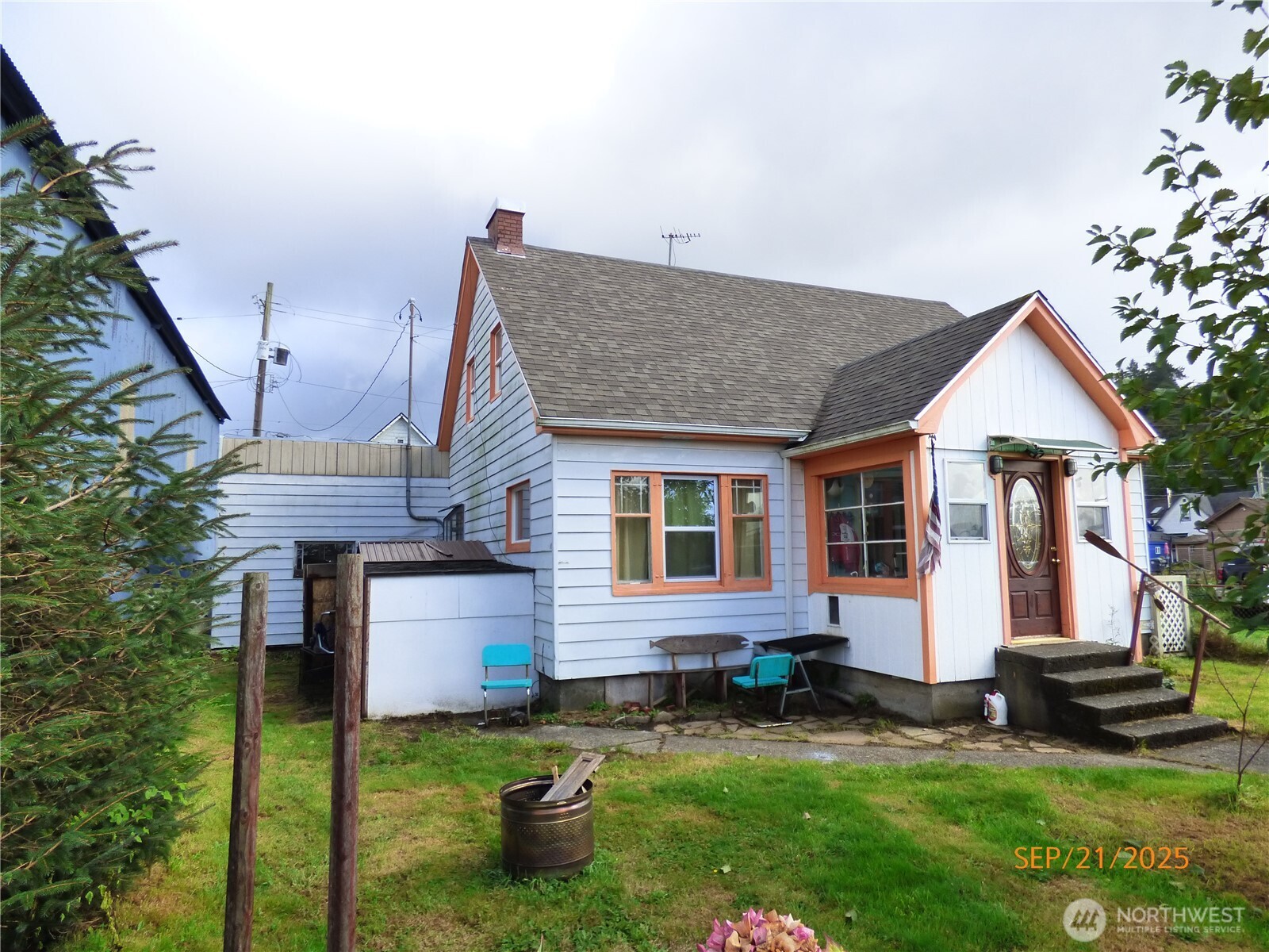 1309 Riverside Avenue Hoquiam, WA 98550 - Photo 2 of 23 Gallery Image 2