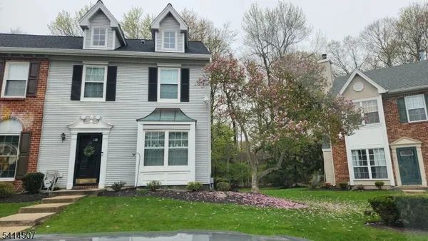 $2,995 | 24 Albury Way, North Brunswick, NJ 08902