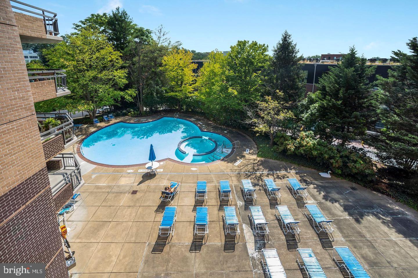 2111 Wisconsin Avenue Northwest, Unit 317 Washington, DC 20007 - Photo 26 of 38 a view of outdoor space yard