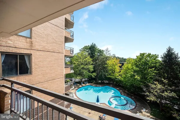 a house view with a outdoor space