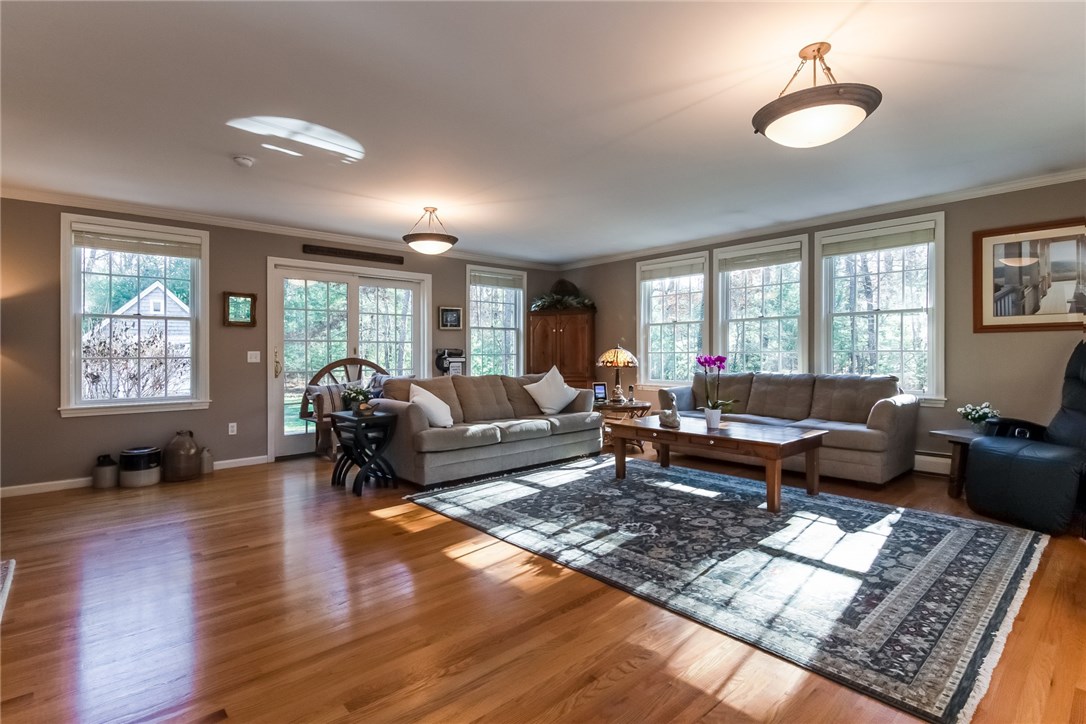 91 Black Pond Road Charlestown, RI 02813 - Photo 4 of 33