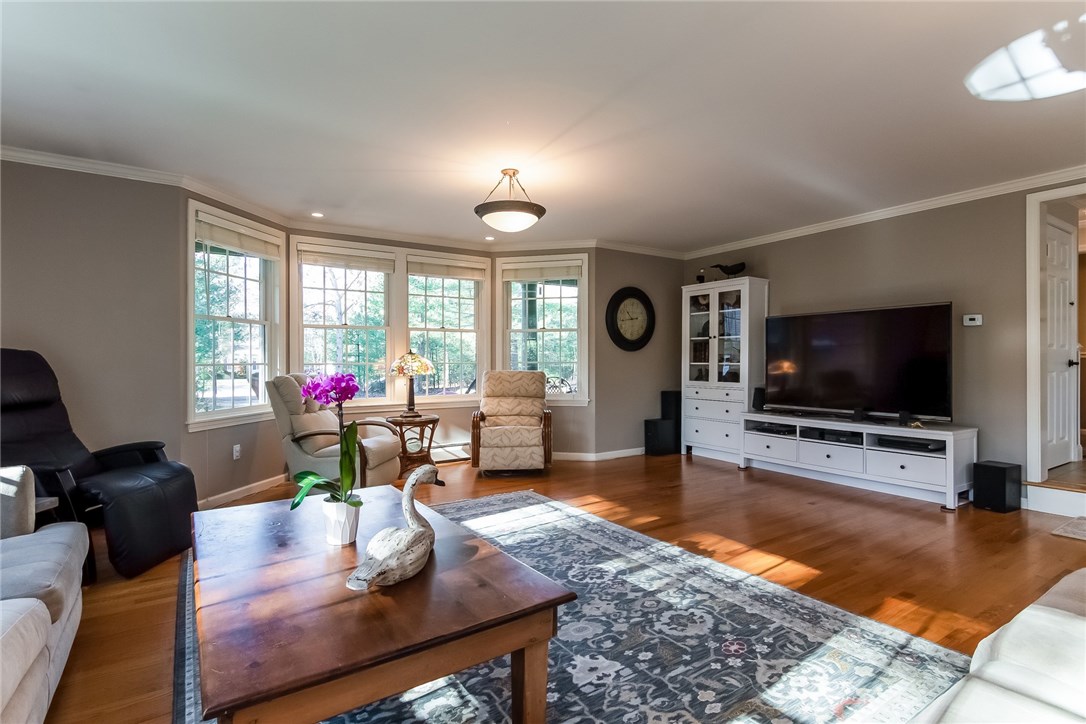 91 Black Pond Road Charlestown, RI 02813 - Photo 5 of 33