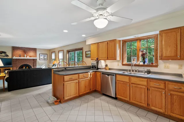 $640,000 | 104 Brown Hill Road, Bow, NH 03304