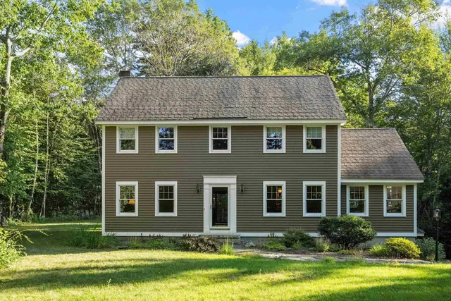 $640,000 | 104 Brown Hill Road, Bow, NH 03304