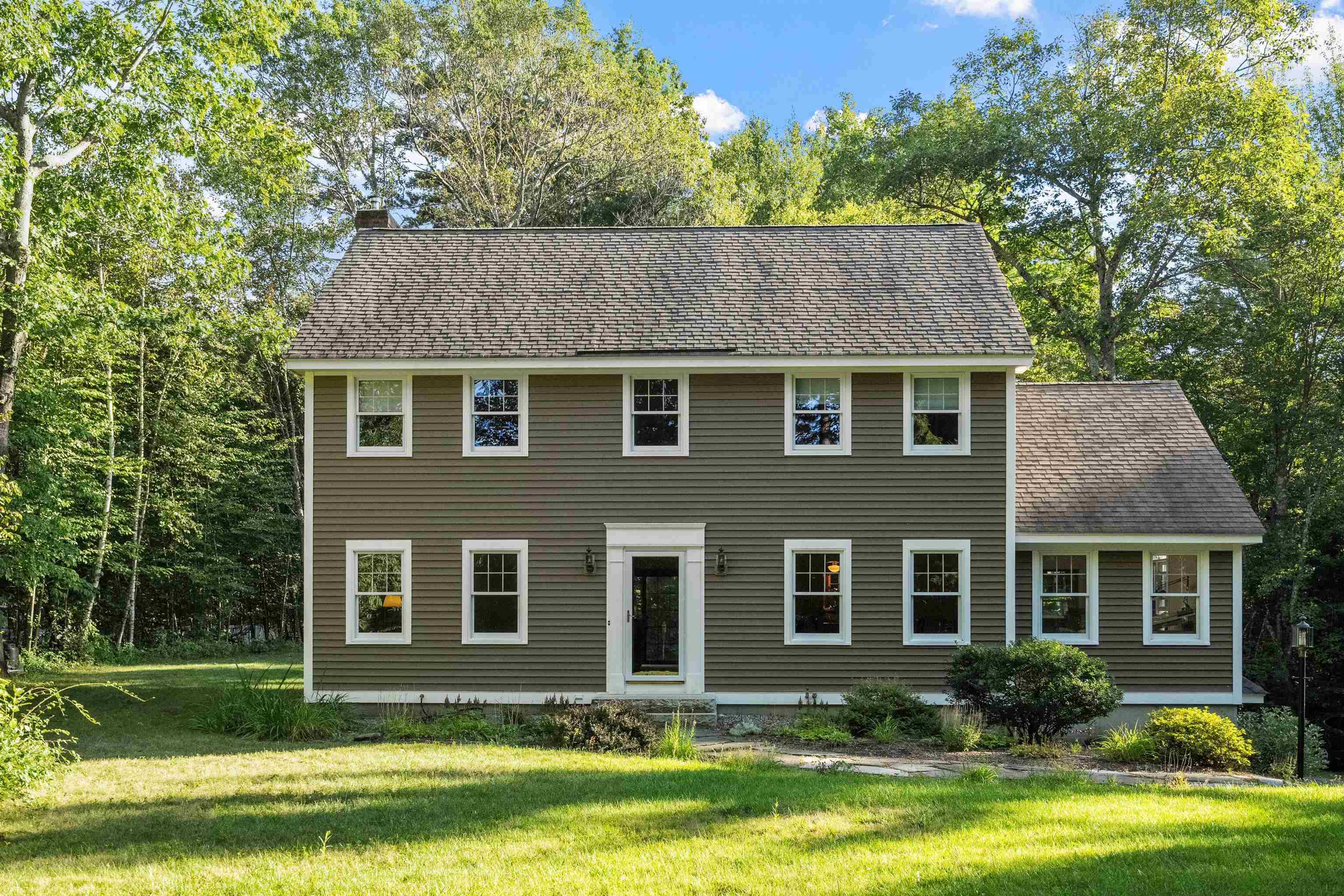 104 Brown Hill Road Bow, NH 03304 - Photo 2 of 44