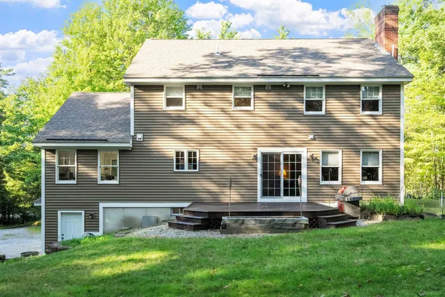 $640,000 | 104 Brown Hill Road, Bow, NH 03304