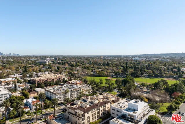 a view of multiple house