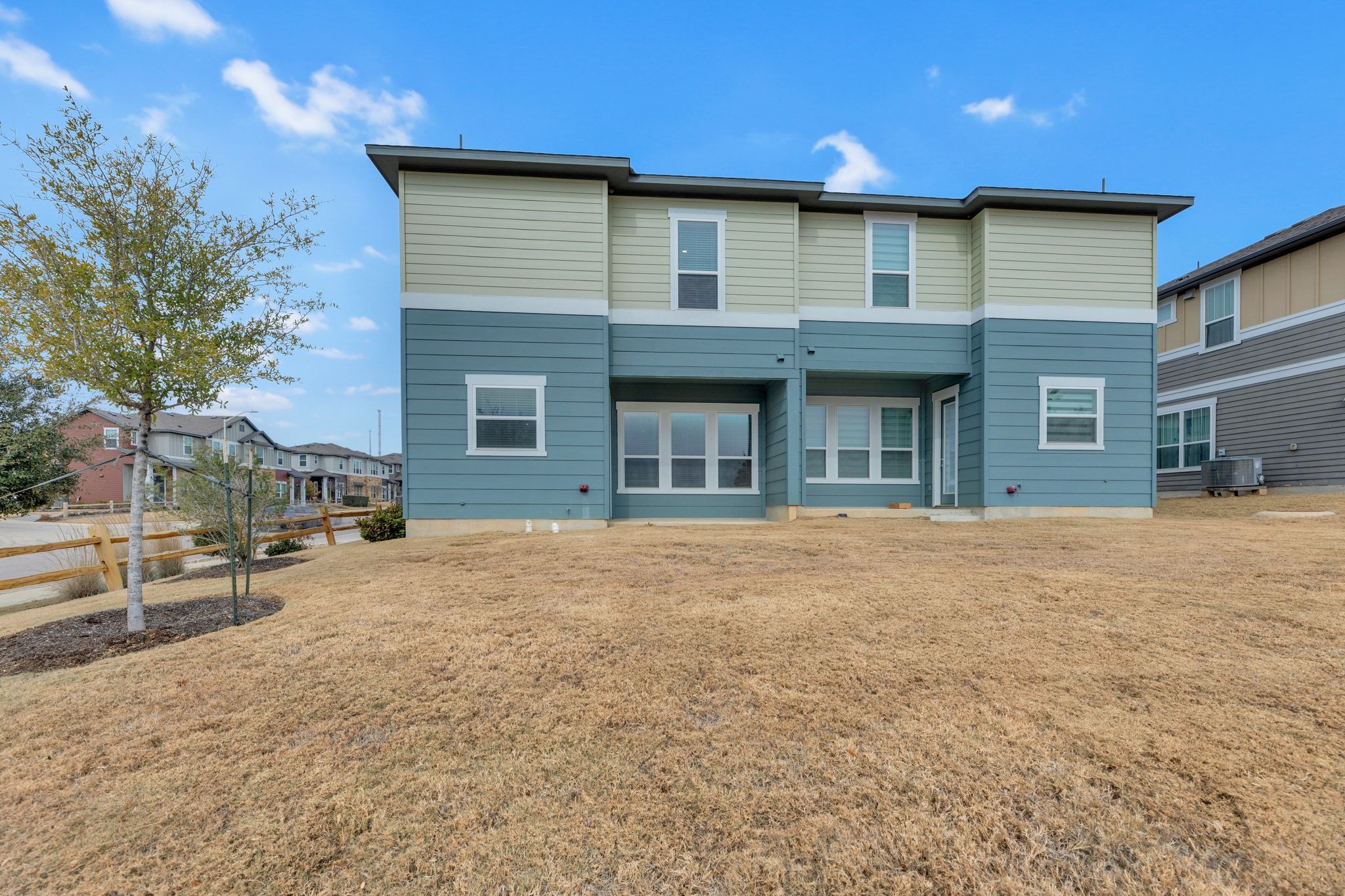 1015 Vista View Drive, Unit 101 Georgetown, TX 78626 - Photo 29 of 40 Rear view of house