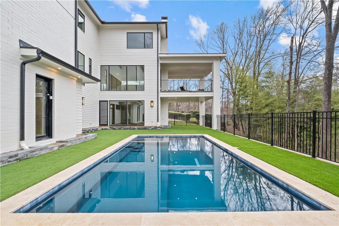 4327 Belknap Road Charlotte, NC 28211 - Photo 3 of 48 Gallery Image 3