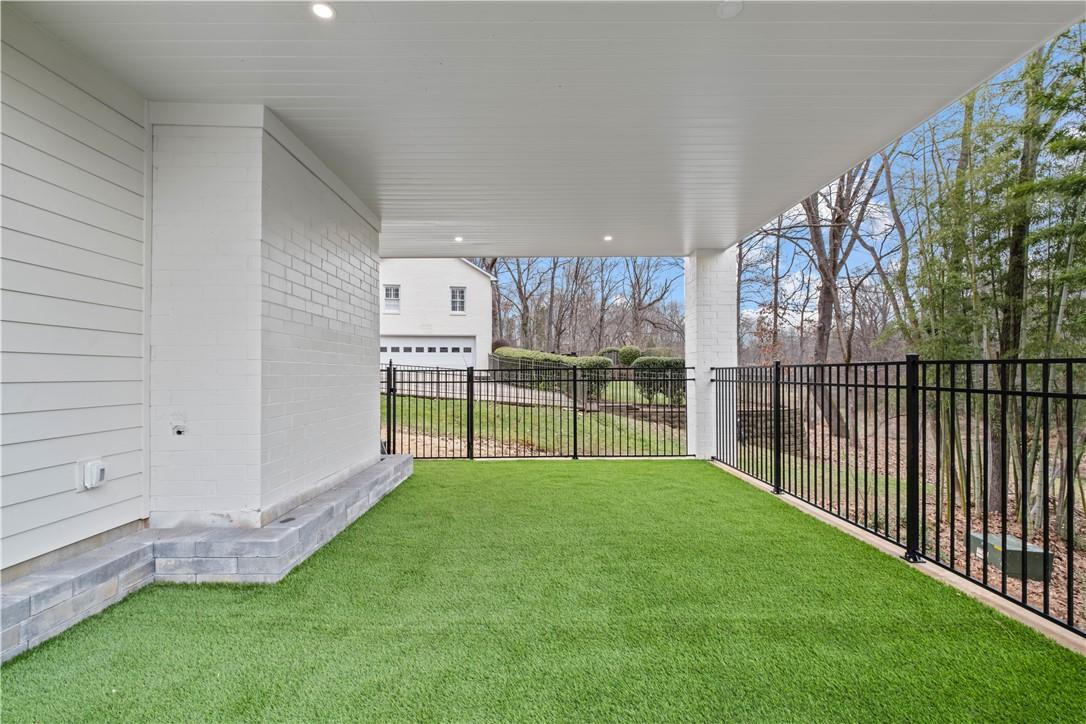 4327 Belknap Road Charlotte, NC 28211 - Photo 45 of 48 Gallery Image 45