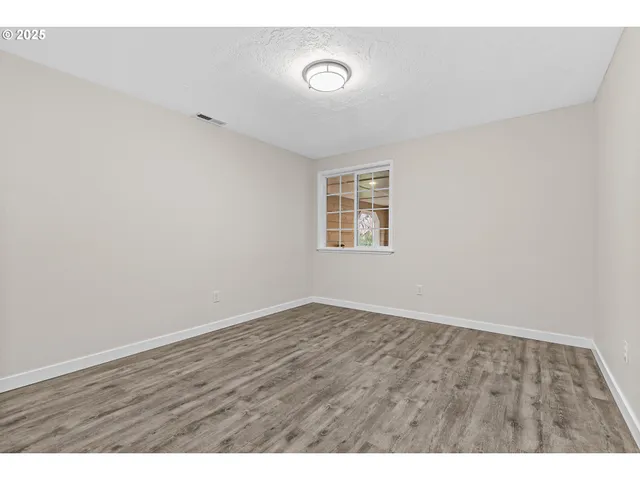 $454,900 | 1974 Hamilton Lane, Grants Pass, OR 97527