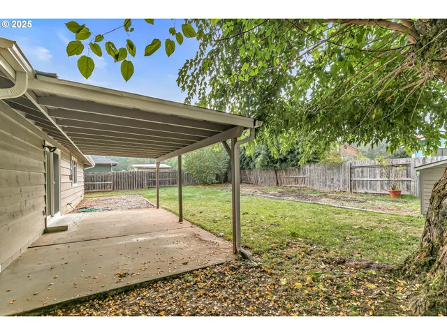 $454,900 | 1974 Hamilton Lane, Grants Pass, OR 97527