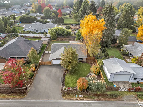 $454,900 | 1974 Hamilton Lane, Grants Pass, OR 97527