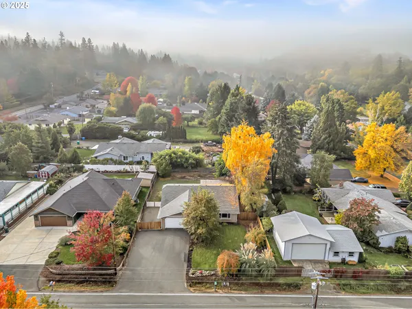 $454,900 | 1974 Hamilton Lane, Grants Pass, OR 97527