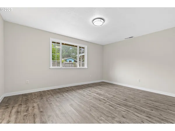 $454,900 | 1974 Hamilton Lane, Grants Pass, OR 97527