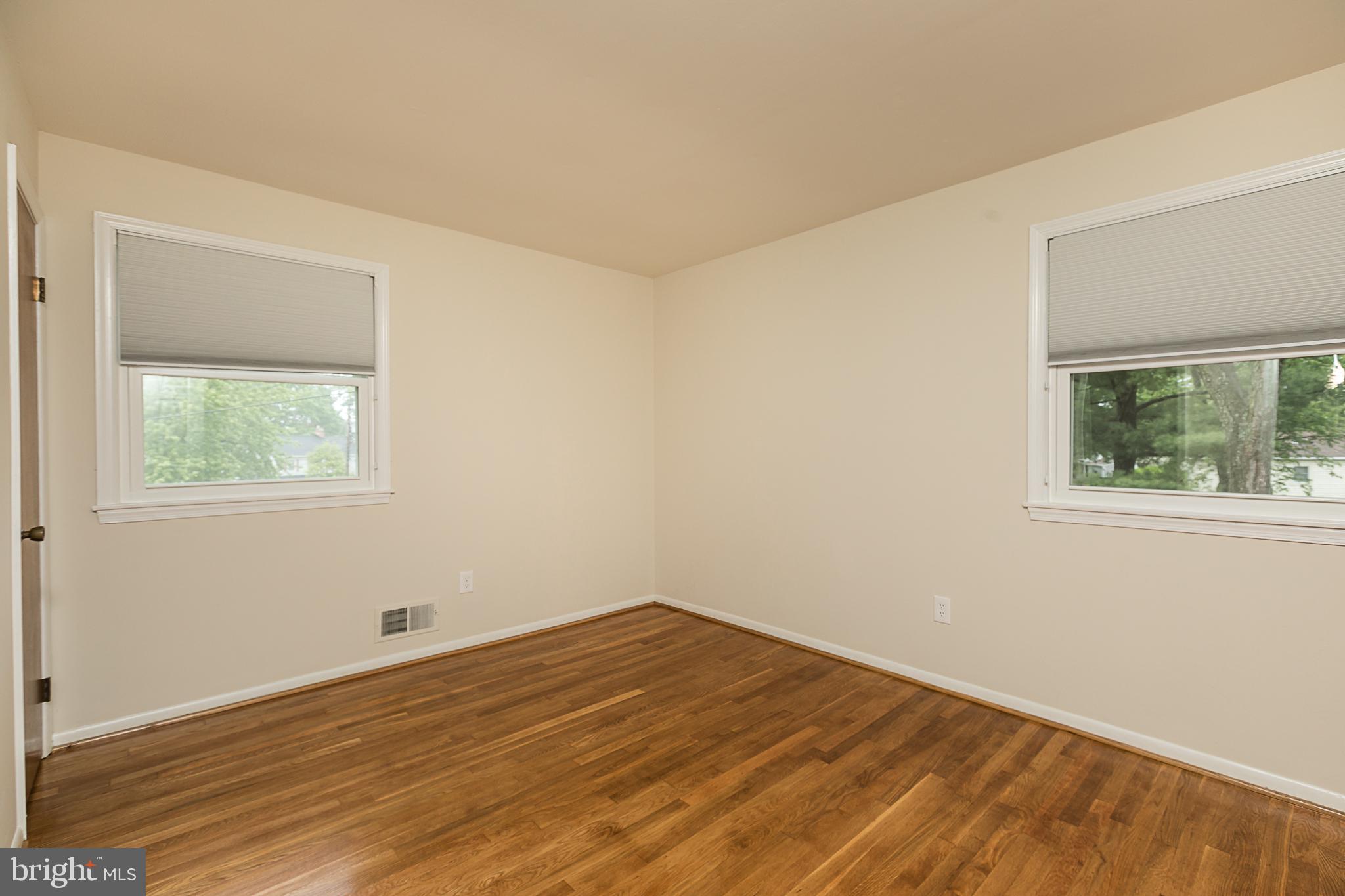 3125 Castleleigh Road Silver Spring, MD 20904 - Photo 14 of 34 Master Bedroom