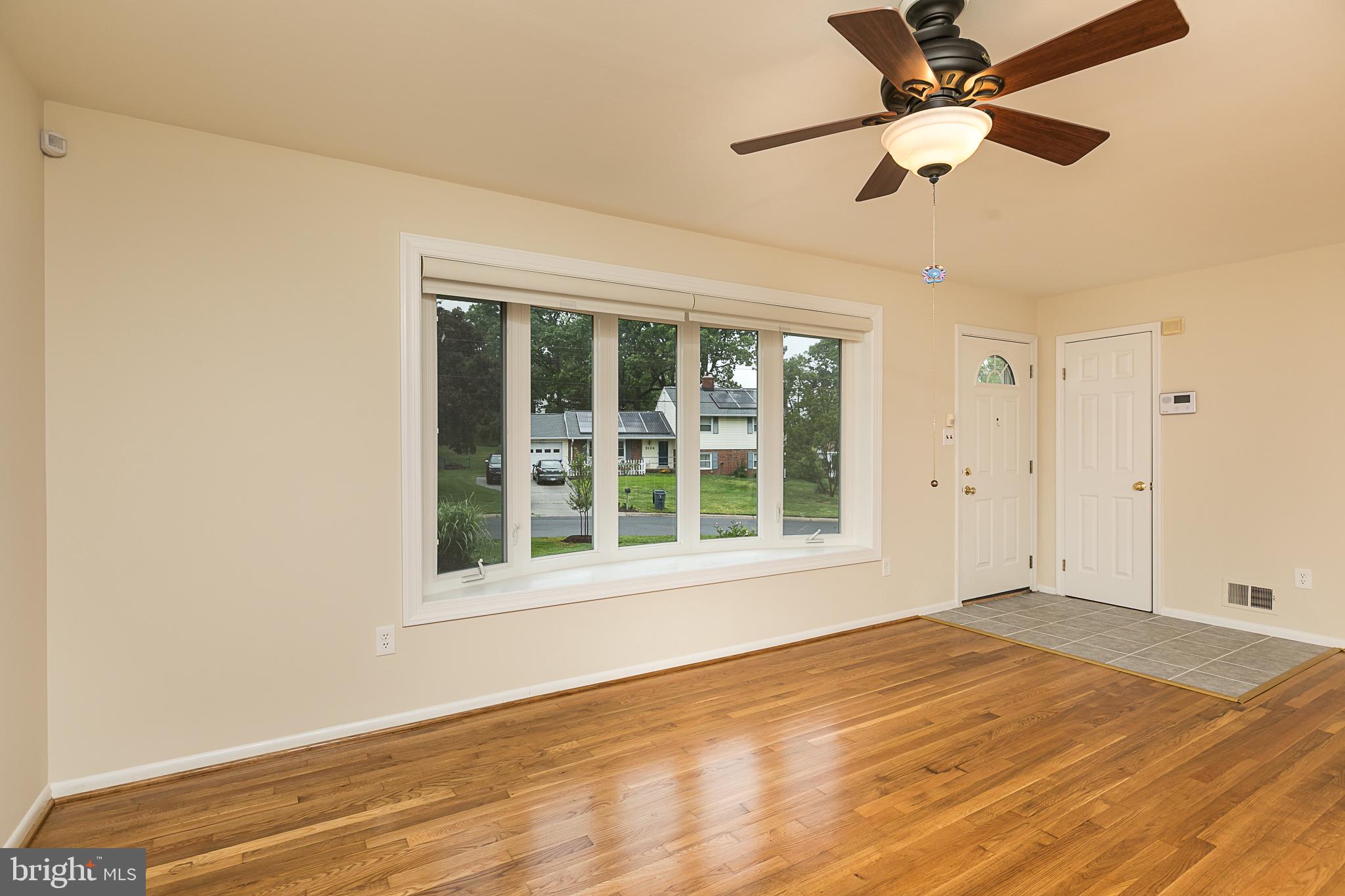 3125 Castleleigh Road Silver Spring, MD 20904 - Photo 7 of 34 Living Room (alt view)