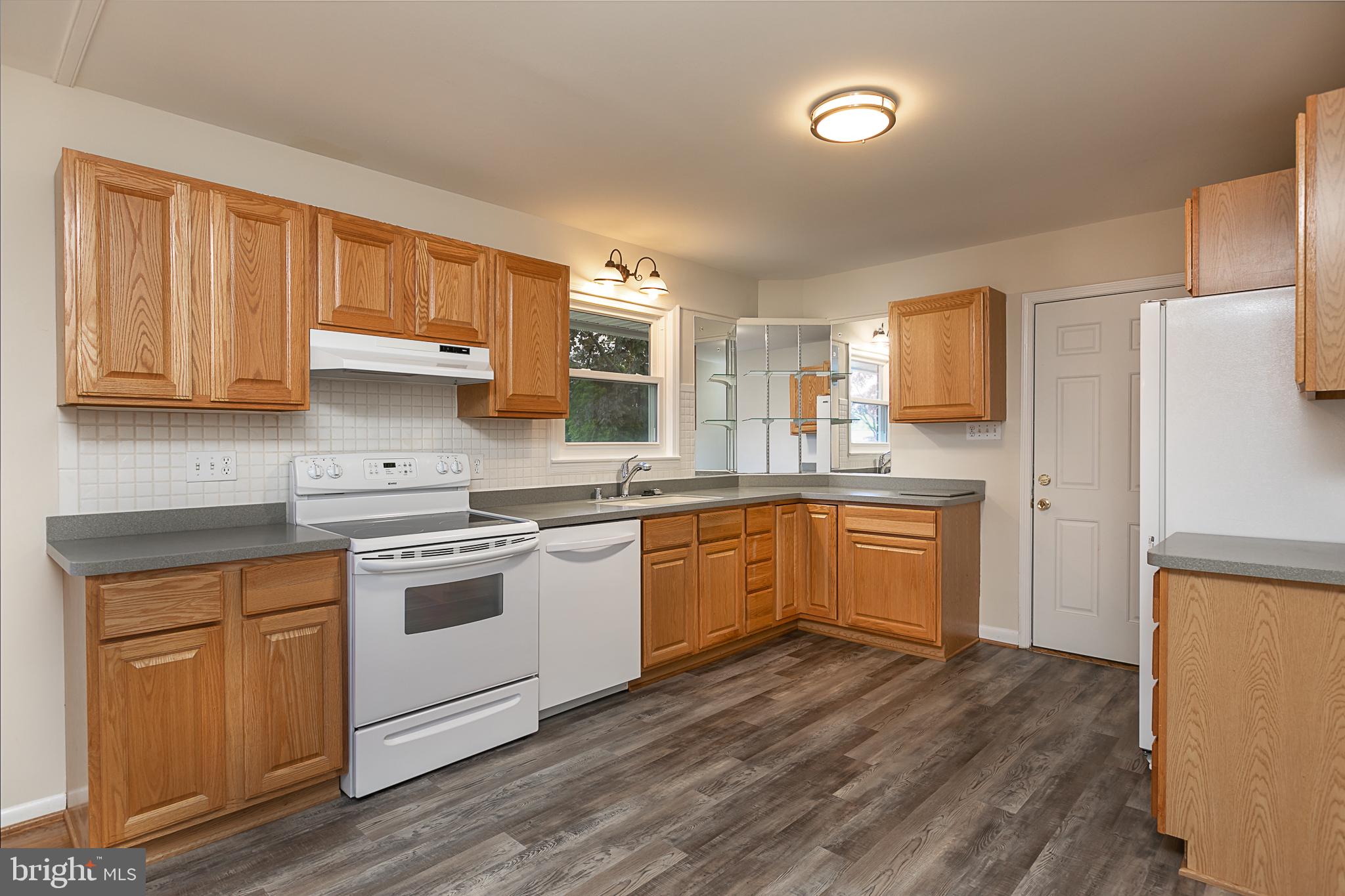 3125 Castleleigh Road Silver Spring, MD 20904 - Photo 10 of 34 Kitchen