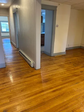 $2,100 | 310 Park Worcester Ma, Unit 1, Worcester, MA 01609
