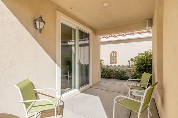 $2,500 | 61275 Fire Barrel Drive, La Quinta, CA 92253