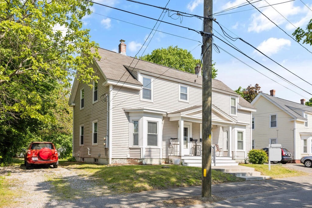 23-25 Maple Street Maynard, MA 01754 - Photo 3 of 32 Gallery Image 3