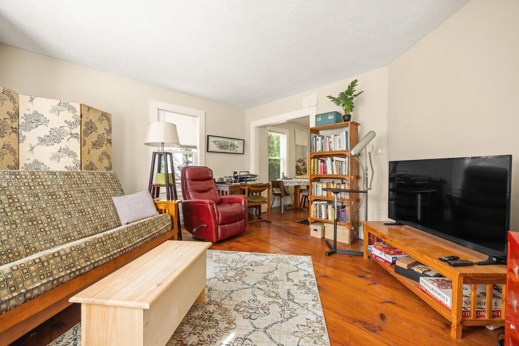 23-25 Maple Street Maynard, MA 01754 - Photo 7 of 32 Gallery Image 7