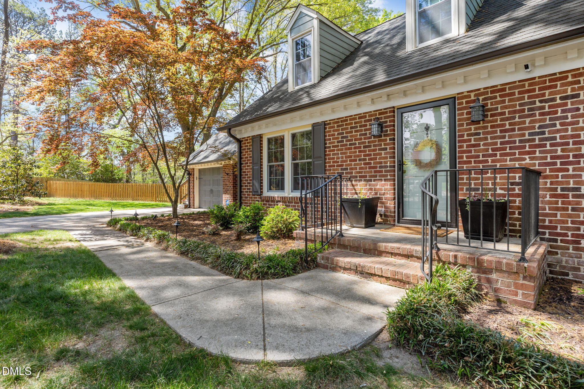 6701 Colony Court Raleigh, NC 27612 - Photo 2 of 29 38-web-or-mls-IMG_7914
