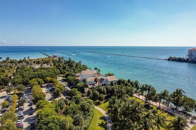 $2,099,000 | 208 Jefferson Avenue, Unit 113, Miami Beach, FL 33139