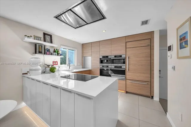 $2,099,000 | 208 Jefferson Avenue, Unit 113, Miami Beach, FL 33139