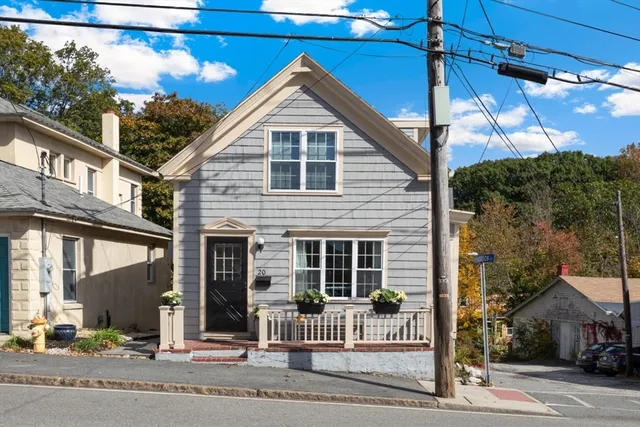 $2,600 | 20 Railroad Avenue, Rockport, MA 01966