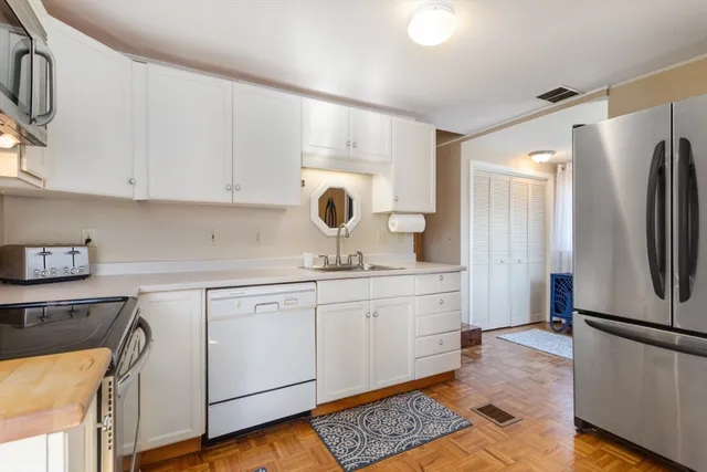 $2,600 | 20 Railroad Avenue, Rockport, MA 01966