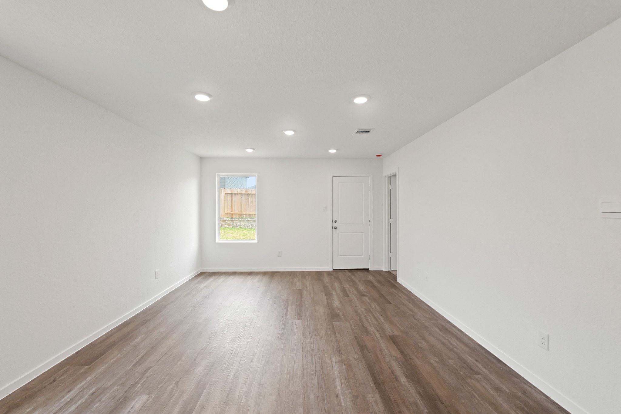 11634 Ruffian Drive Willis, TX 77318 - Photo 4 of 7