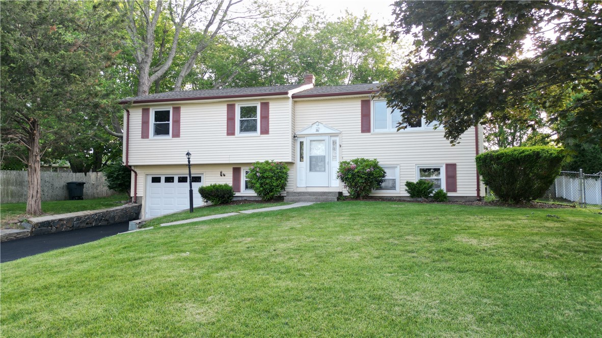 26 Seneca Road Portsmouth, RI 02871 - Photo 1 of 44 Exterior front