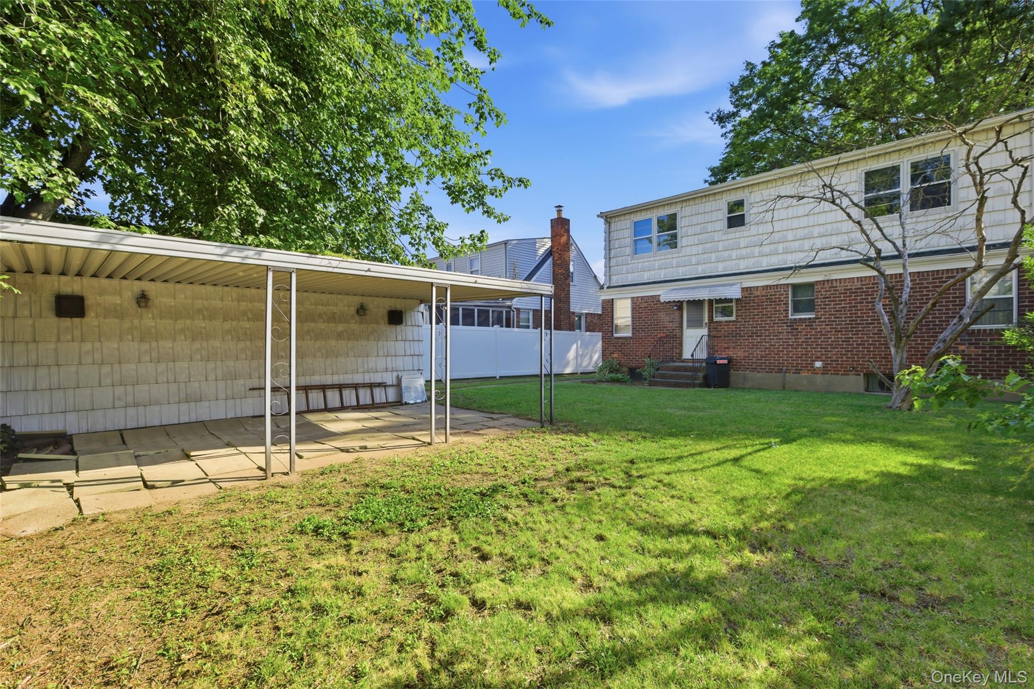 116 Prague Street Valley Stream, NY 11580 - Photo 5 of 22