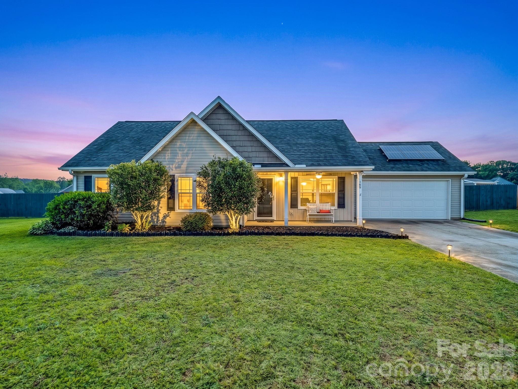 169 Oakbrook Lane Gaffney, SC 29341 - Photo 1 of 43