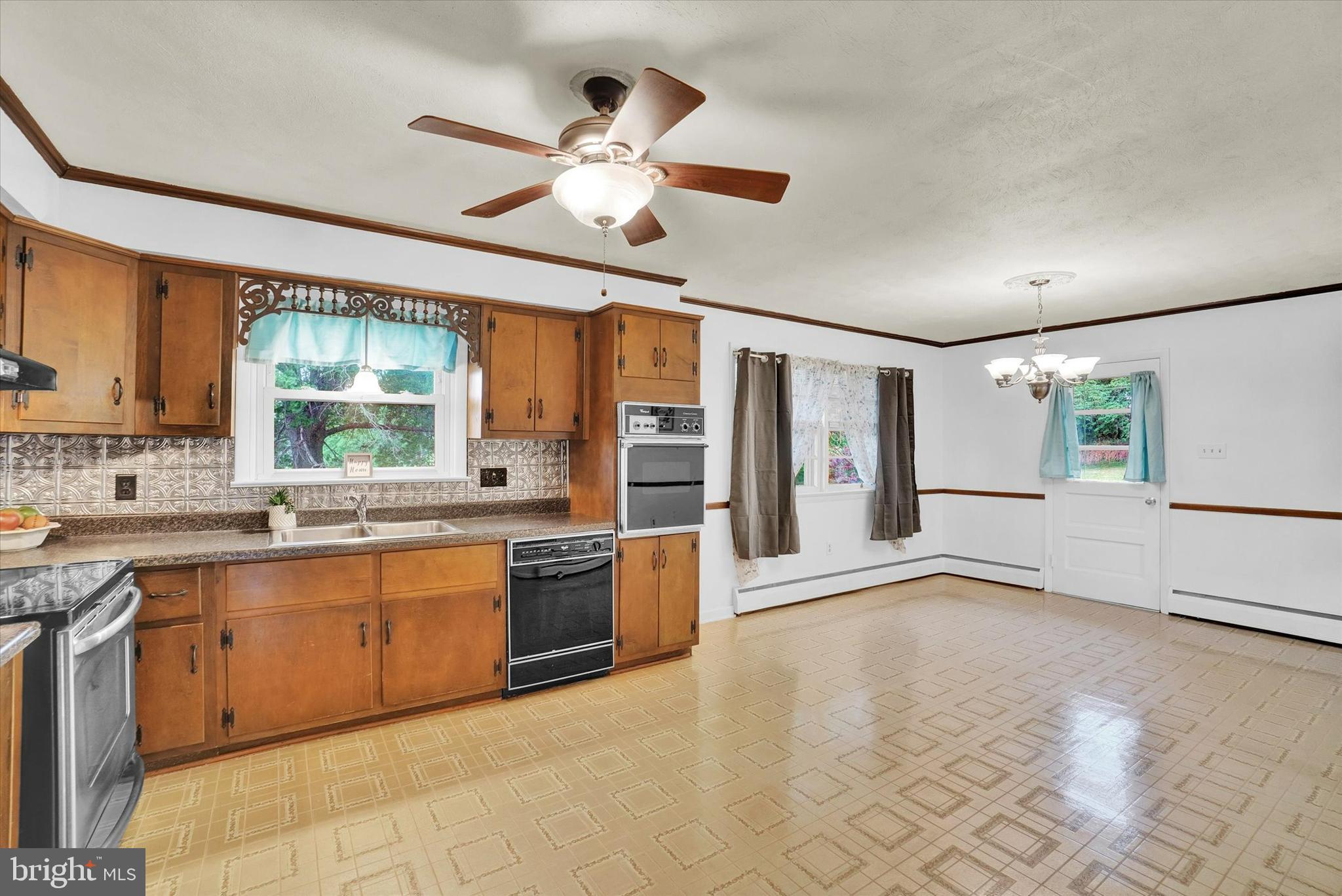 750 Copenhaffer Road York, PA 17404 - Photo 8 of 30